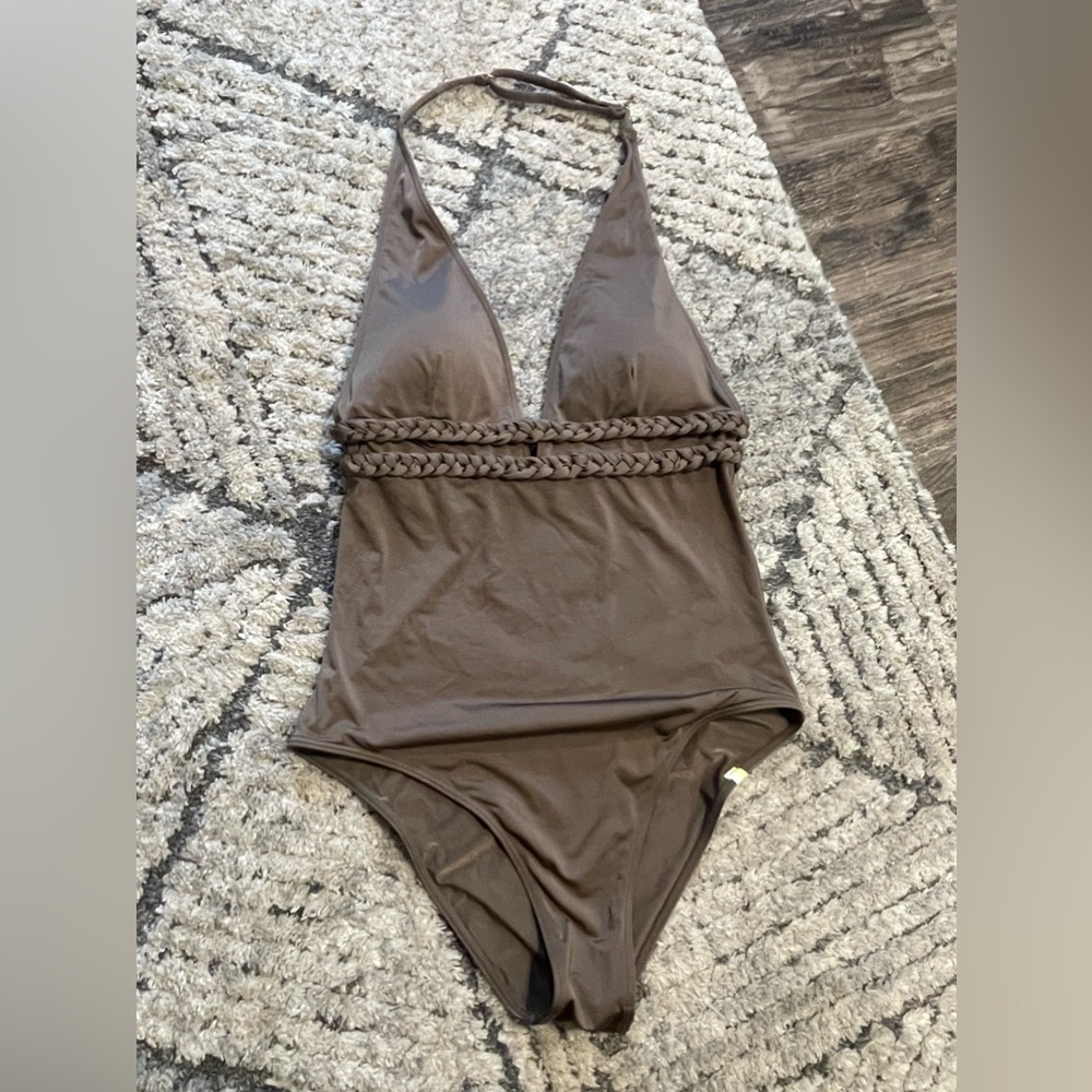 Summersalt size 8